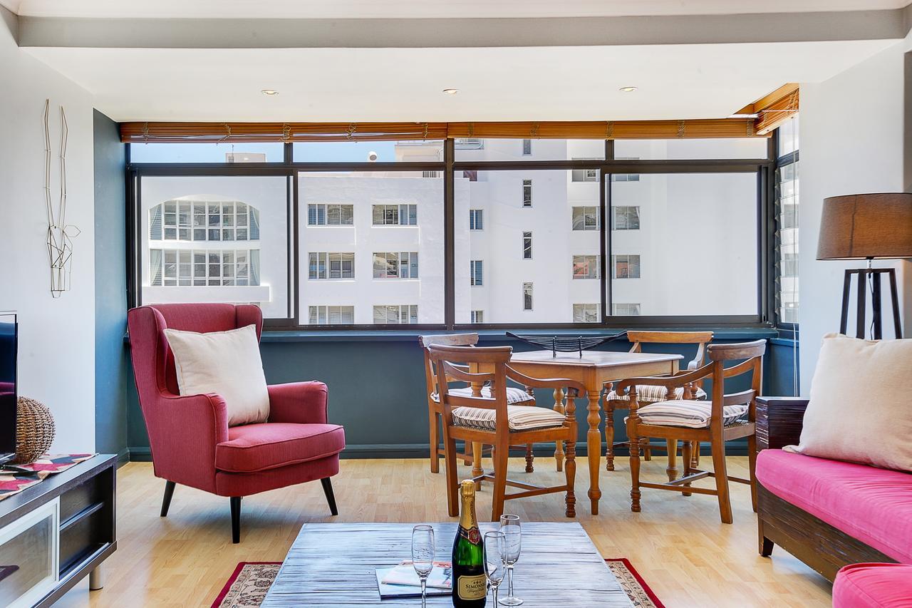 Backup-Powered Bantry Bay View 2 Bed Apartment Cape Town Exterior foto