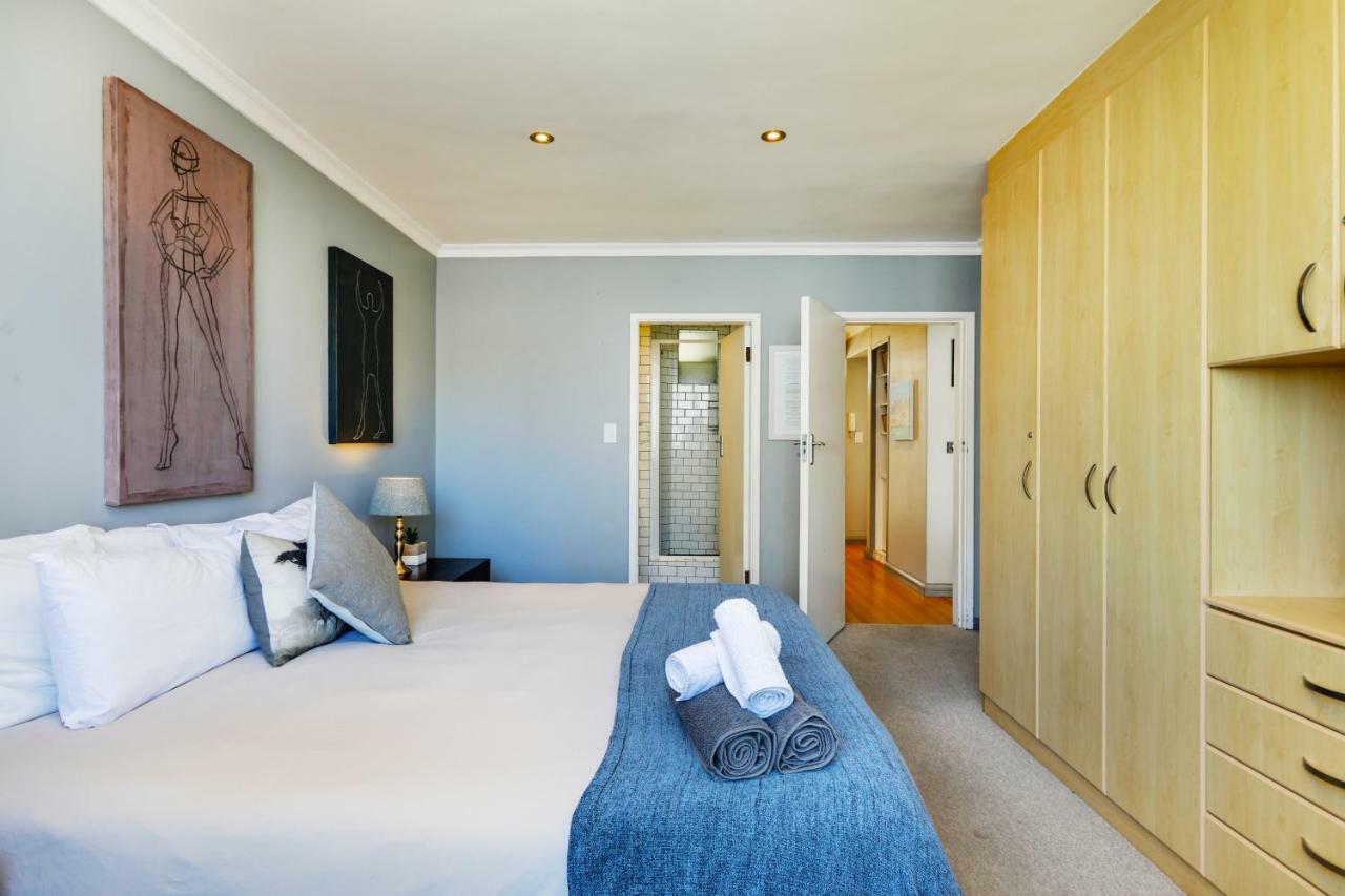Backup-Powered Bantry Bay View 2 Bed Apartment Cape Town Exterior foto